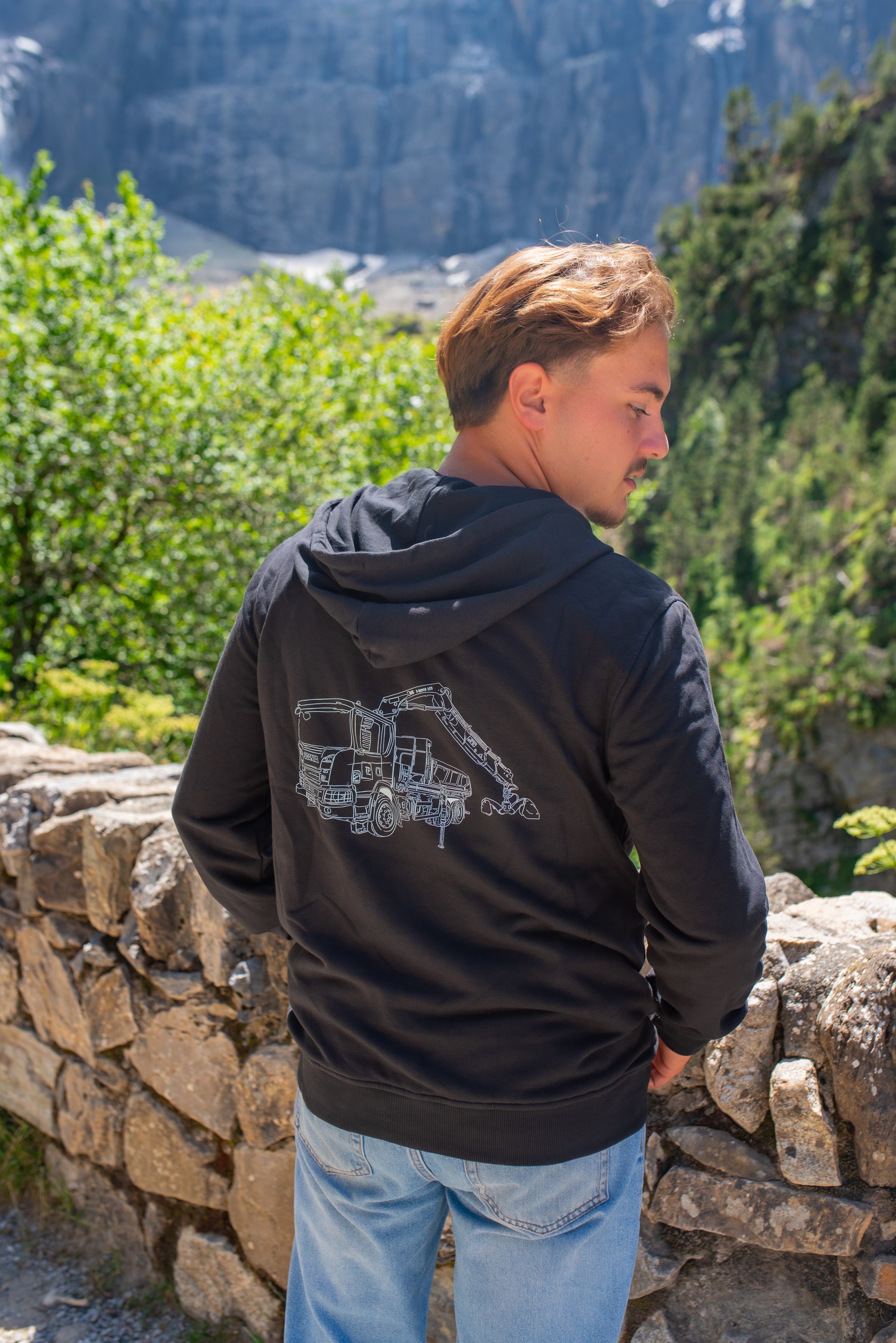 Veste Zippée à Capuche Noir – Gamme Technique VEATP